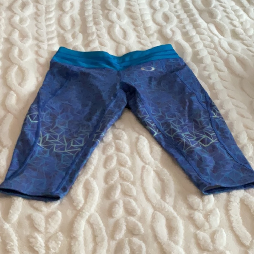 Oakley Blue and White Activewear
